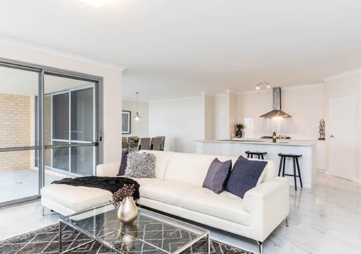 North Lake, 26 Monaco Avenue – Auction