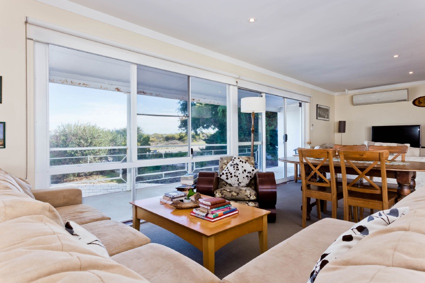 City Beach, 34 Chipping Road – Auction, June