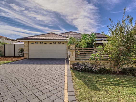 Baldivis, 51 Peverett Loop – From $590,000