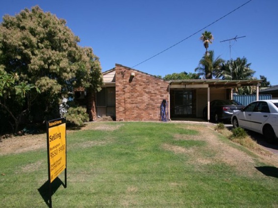 Warnbro, 6 Monkton Way – $340,000-$360,000