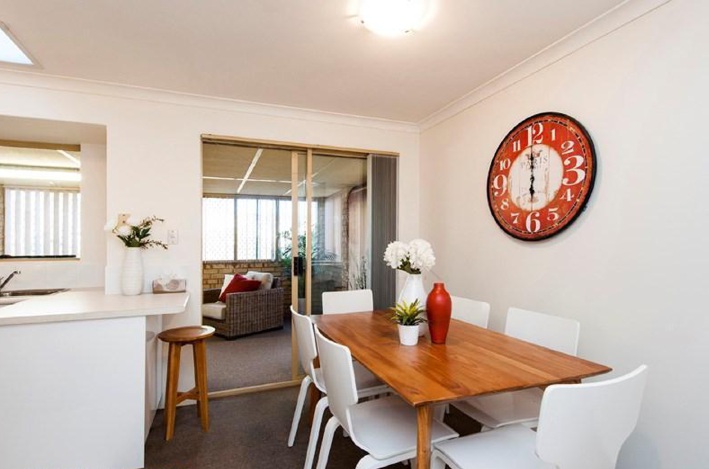 Cooloongup, 10 Moore Court – $295,000