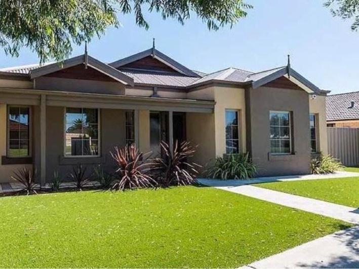 Rockingham, 108 Fisher Street – $479,000
