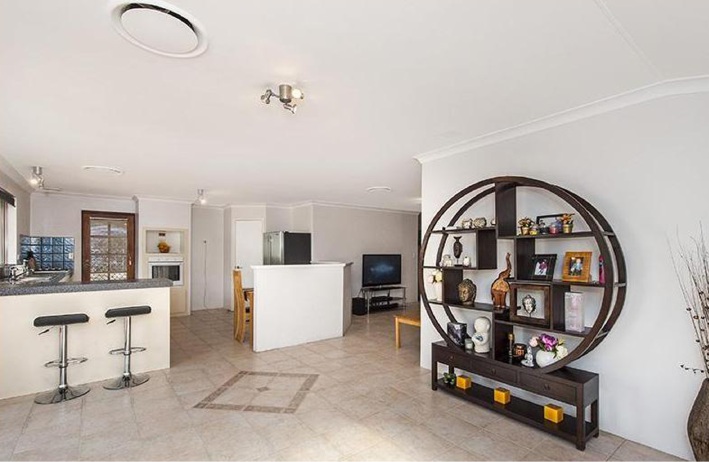 Port Kennedy, 9 Langrune Grove ? From $449,000