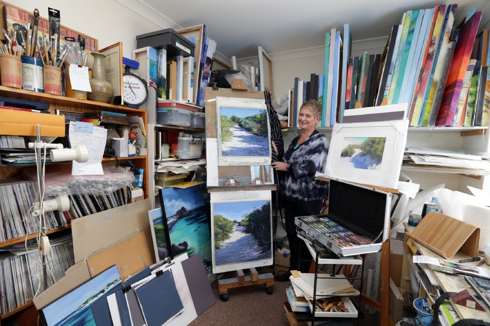 Pastel Society of WA brings colour to life in Sorrento exhibition