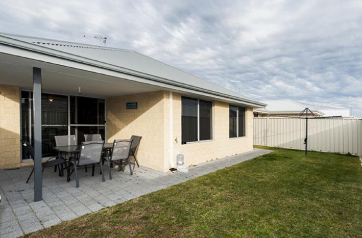 Golden Bay, 9 Cooralya Avenue – $389,000