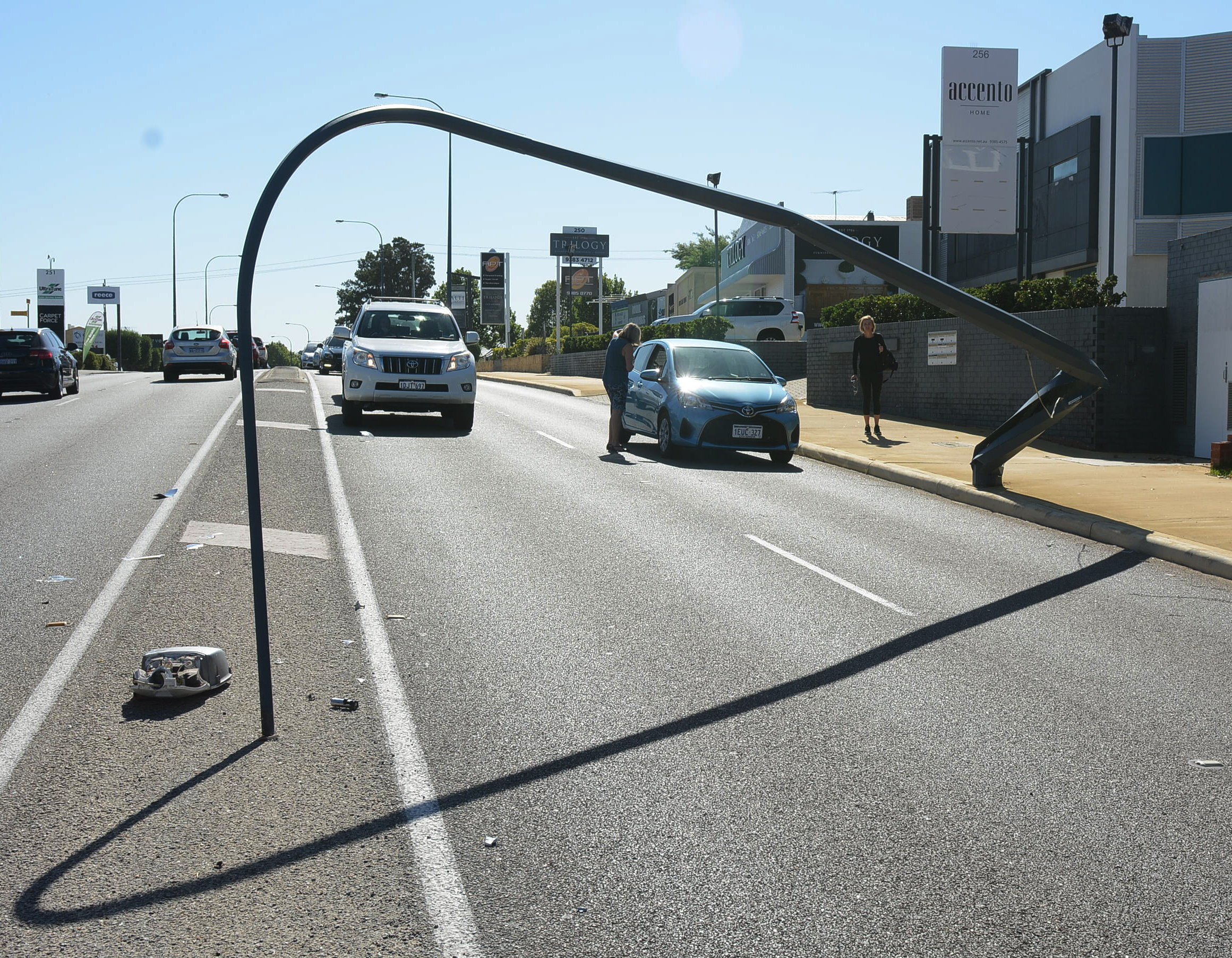 Claremont traffic crash brings peakhour traffic to standstill