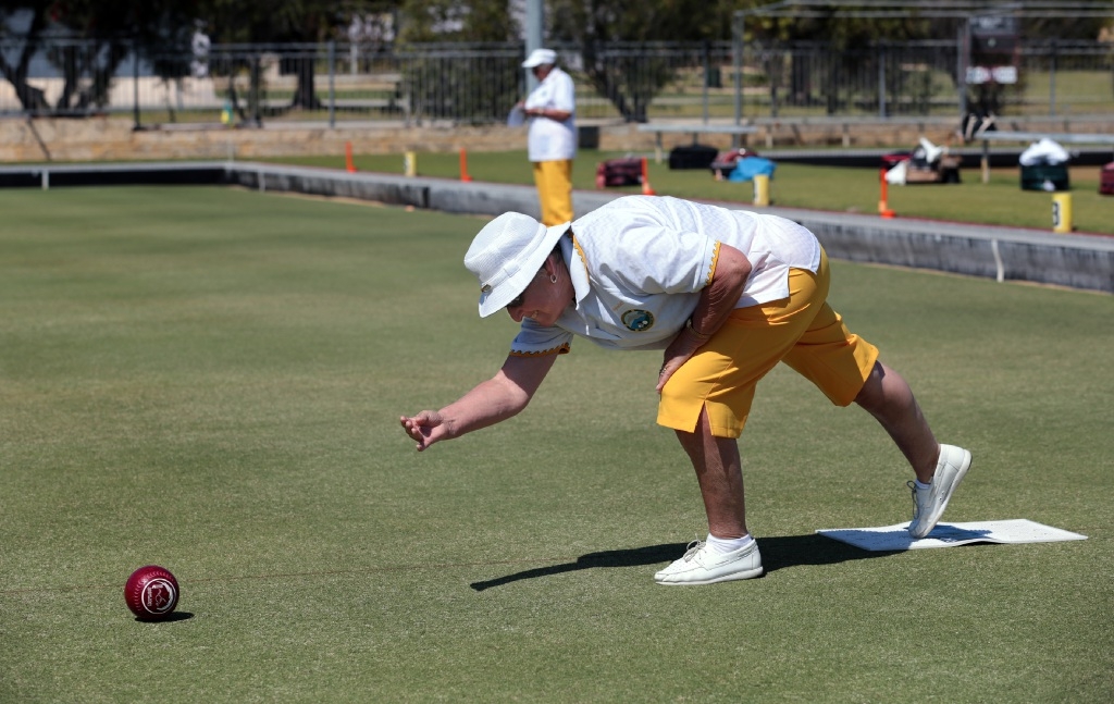 Queens of the green battle it out at the Joondalup Bowls Club
