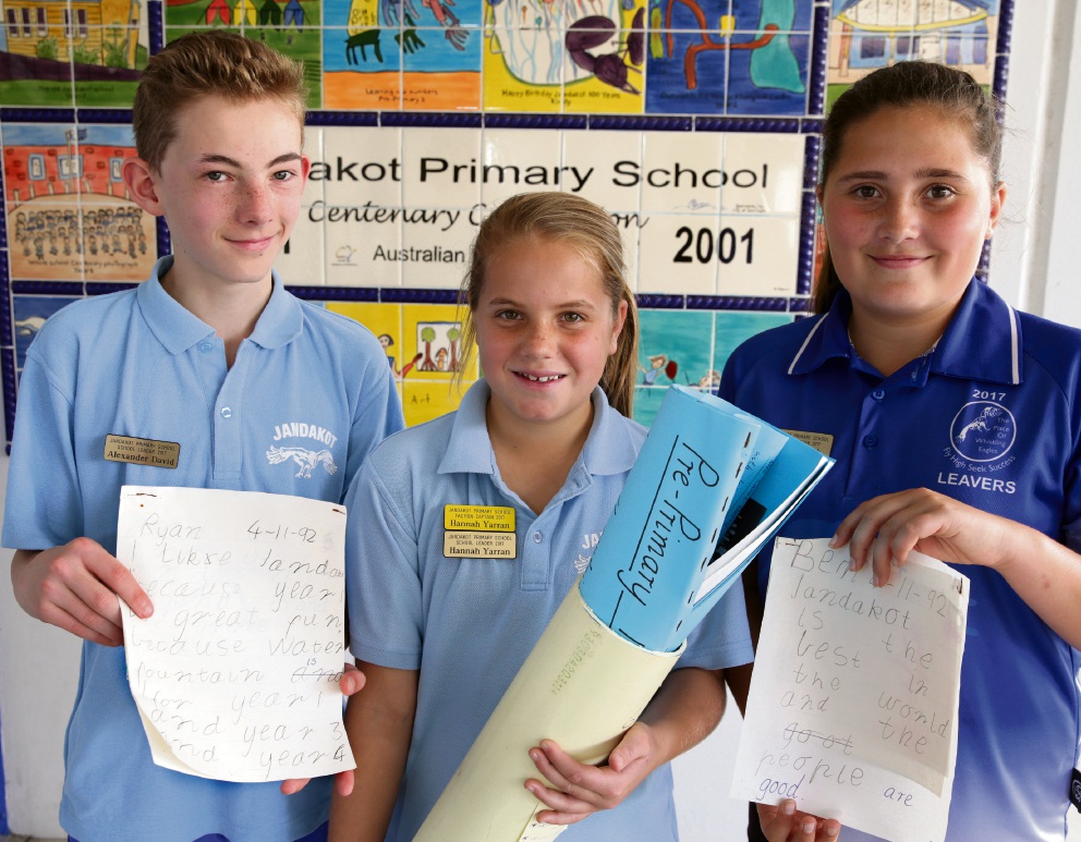 Jandakot Primary School unveiling 1993 time capsule Community News Group
