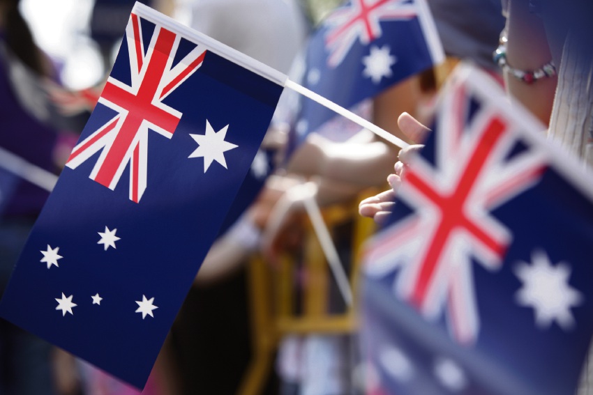 Hartsuyker slams 'crackpots' wanting to change Aus Day date Hartsuyker slams 'crackpots' wanting to change Aus Day date