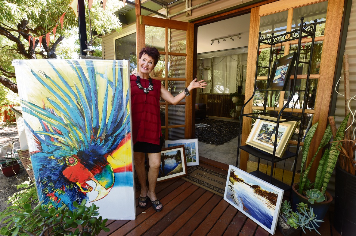 Mandurah artist shares her home featuring recycled items