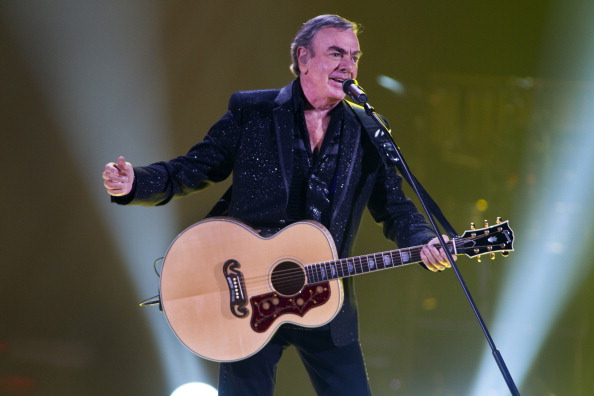 Neil Diamond says he's retiring from touring after Parkinson's diagnosis