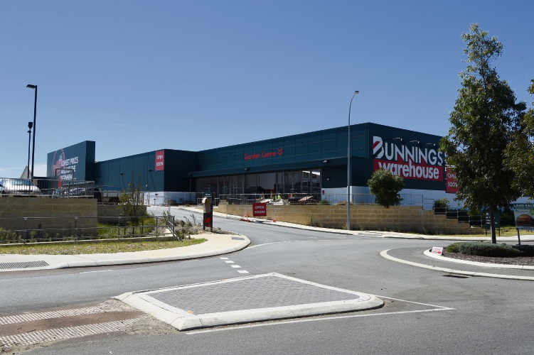 Bunnings Warehouse Mandurah team ready for April opening of new store
