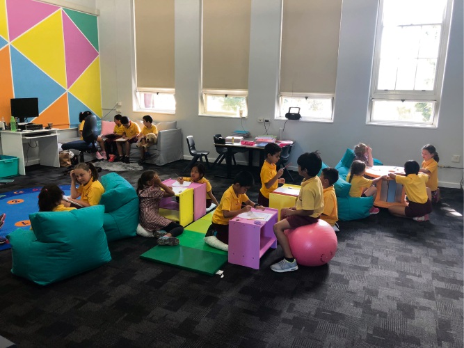 Osborne Park PS class redesigned with new nontraditional furniture