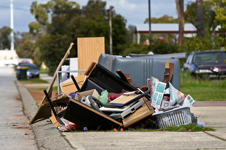 Shire of Mundaring warns residents to follow rules for bulk rubbish