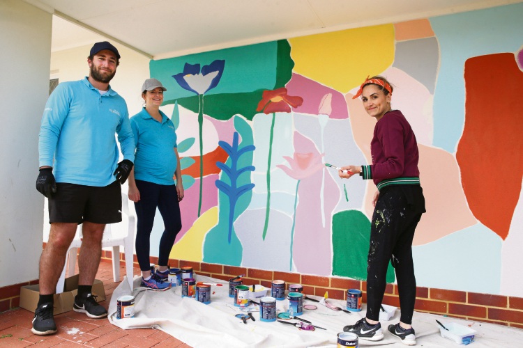 Leandlease employees lend a hand at Patricia Giles Centre