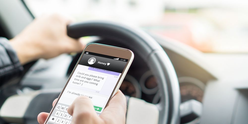 Dangerous level of distracted driving prompts new RAC campaign encouraging WA drivers to Look Up