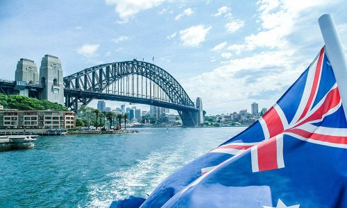 Spectacular Sydney Harbour Dinner Cruises With Cabaret Show