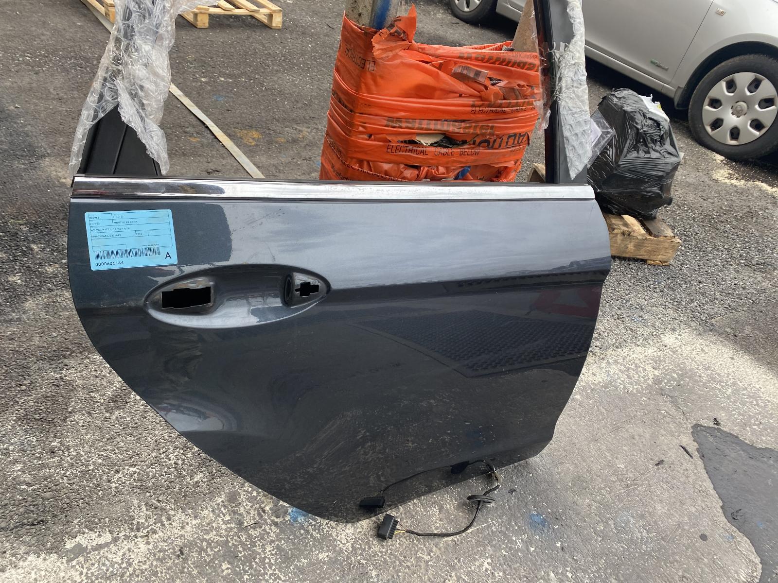 View Auto part Right Rear Door Sliding Ford Fiesta 2012