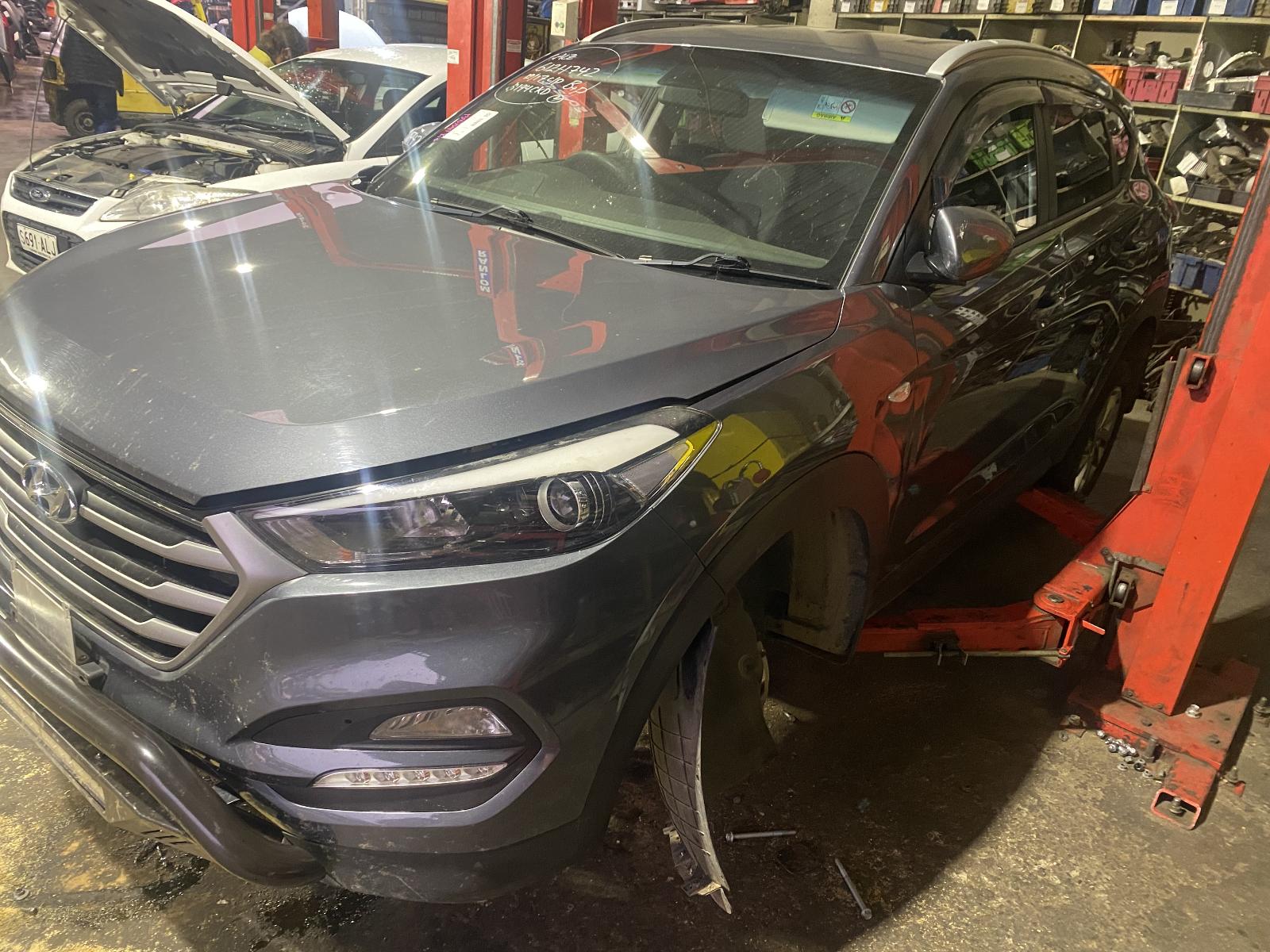 View Auto part Rear Bumper Hyundai Tucson 2017