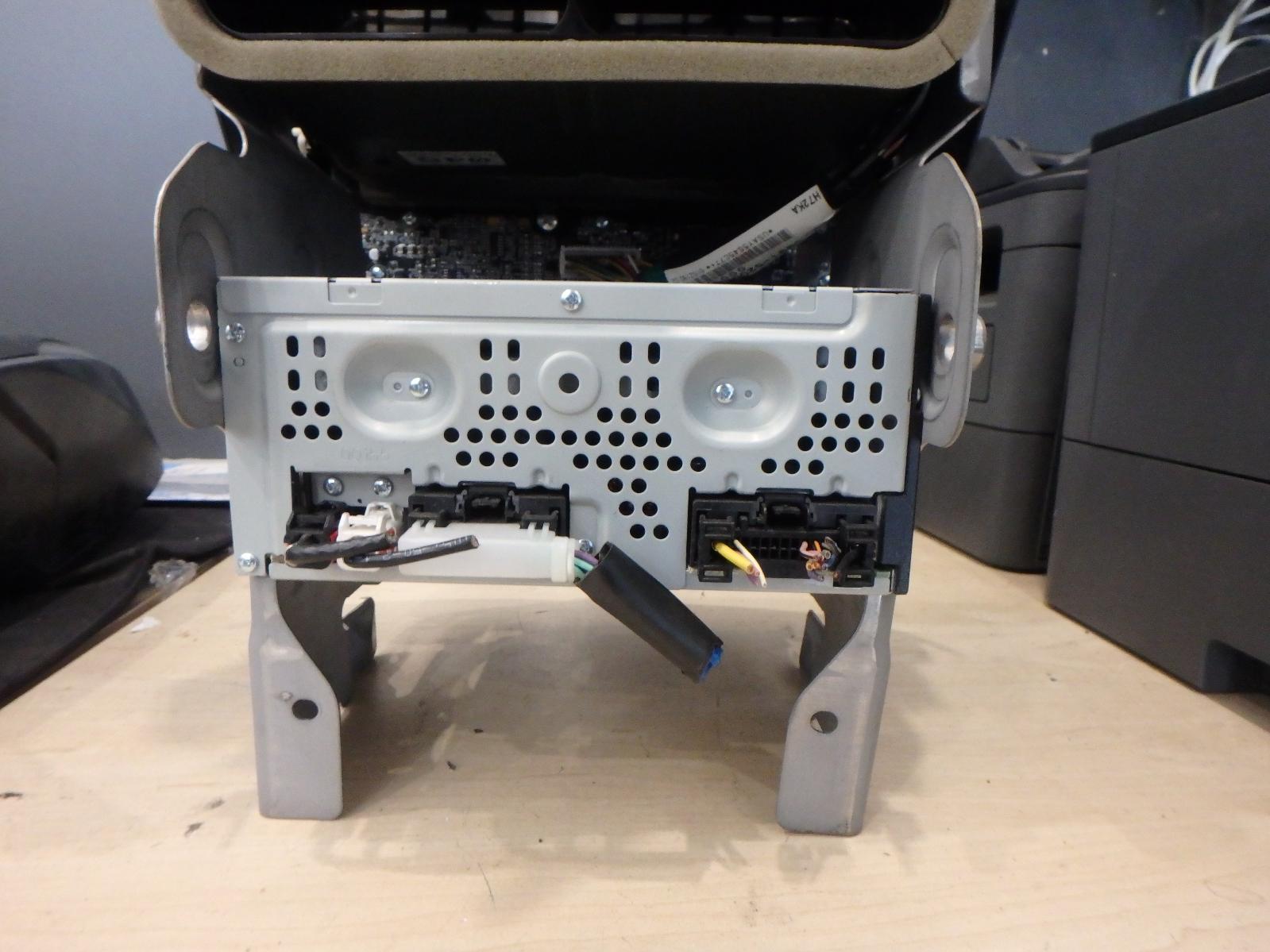 View Auto part Radio/Cd/Dvd/Sat/Tv Ford Territory 2015