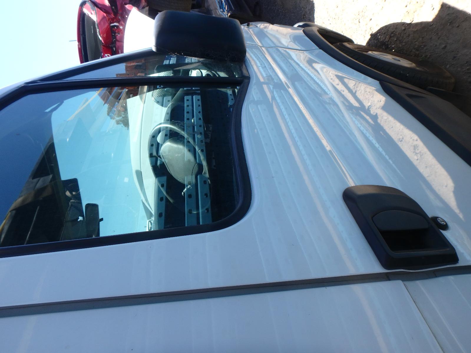 View Auto part Right Front Door Iveco Daily 2006