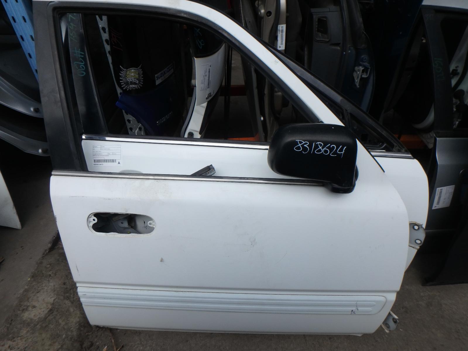 View Auto part Right Front Door Honda Crv 2000