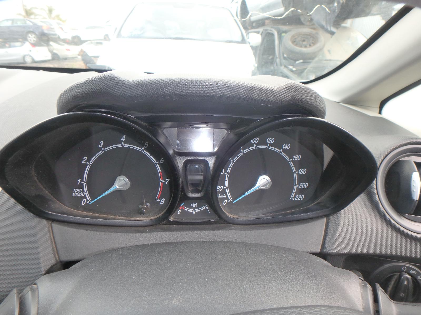 View Auto part Fuel Tank Ford Fiesta 2013