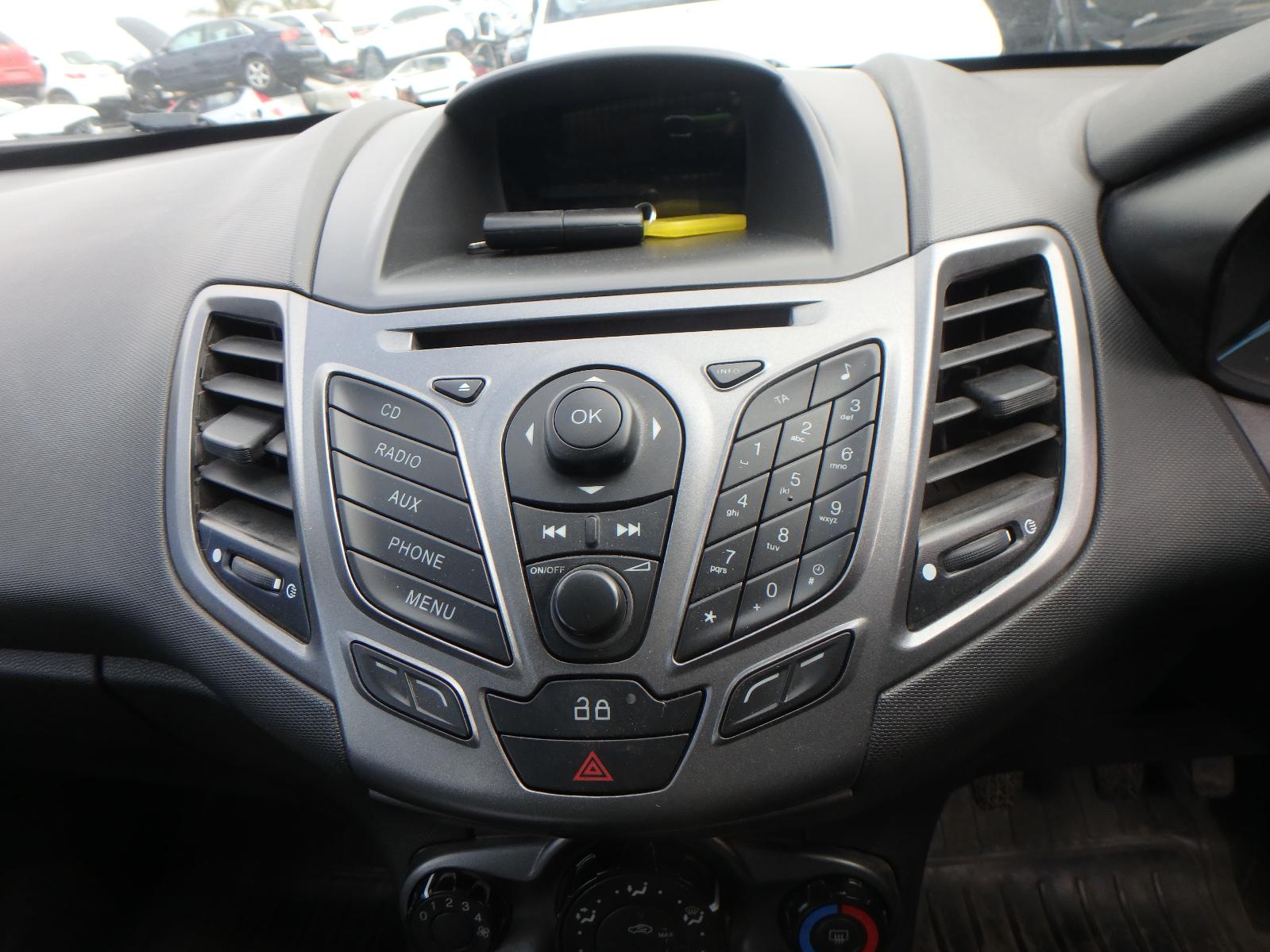 View Auto part Fuel Tank Ford Fiesta 2013