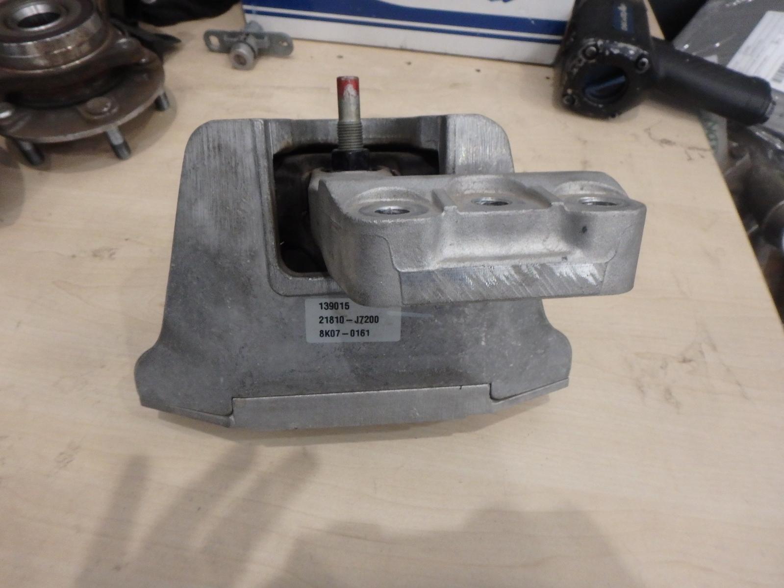 View Auto part Mount Hyundai I30 2019