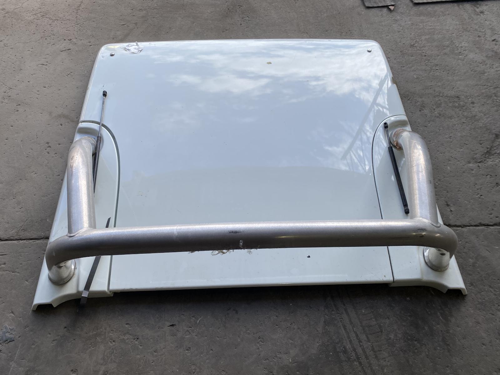 View Auto part Tonneau/Cover Mitsubishi Triton 2011