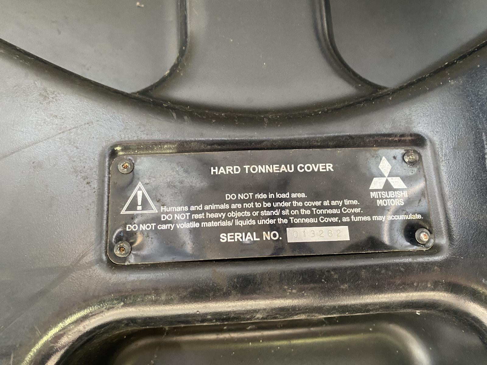 View Auto part Tonneau/Cover Mitsubishi Triton 2011