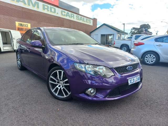 Ford fg XR6 sedan