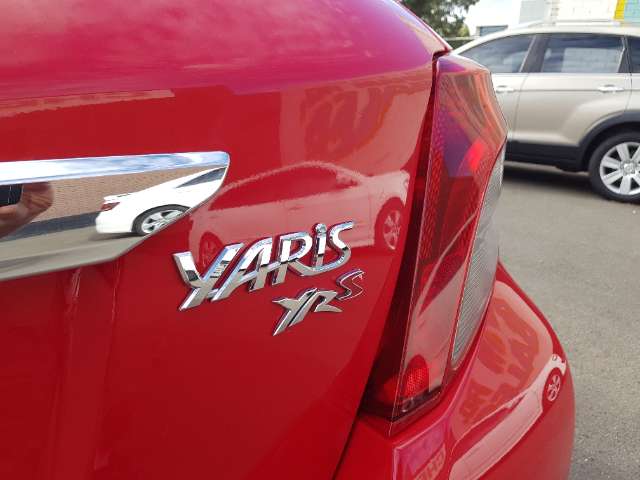 Toyota yaris YRS automatic 