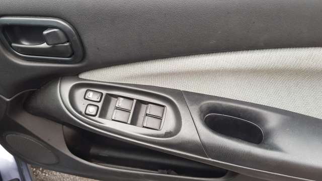 Nissan pulsar automatic ST-L