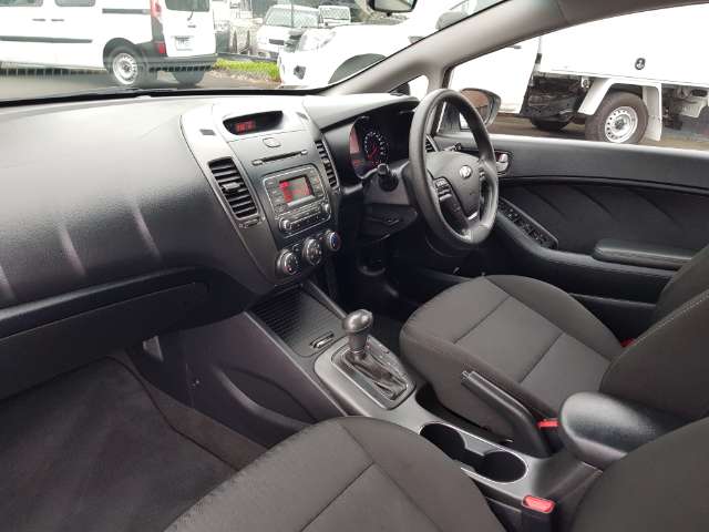 Kia cerato 