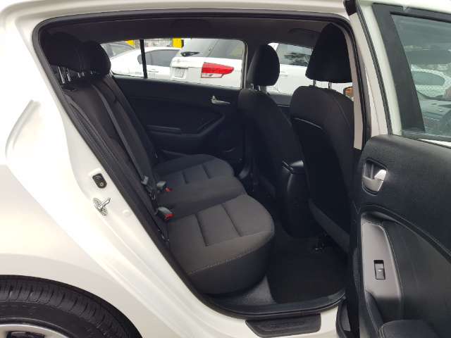 Kia cerato 