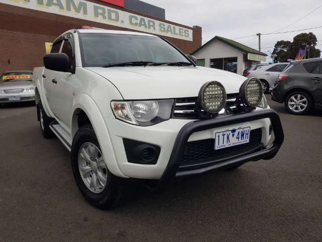 Mitsubishi triton diesel automatic 