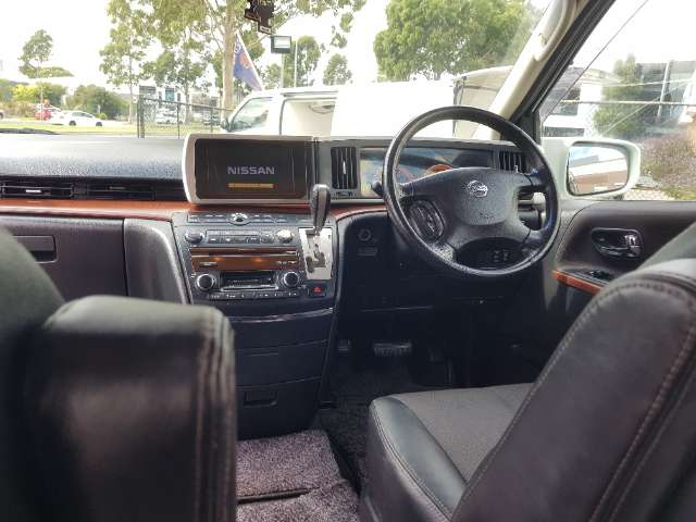 Nissan elgrand highway star