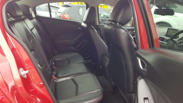 Mazda 3 SP 25 GT