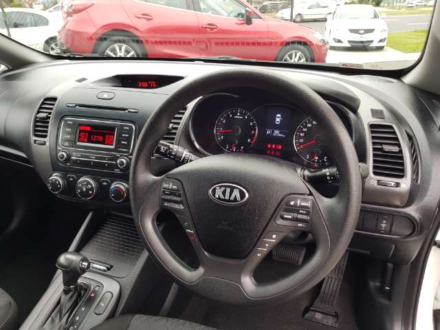 Kia cerato 