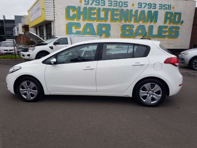 Kia cerato 