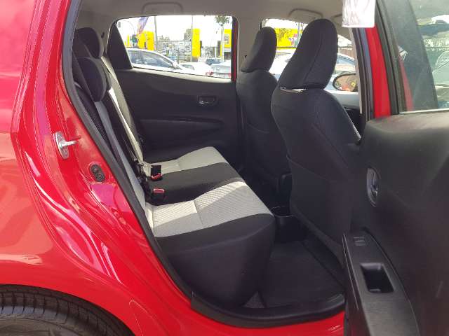 Toyota yaris YRS automatic 