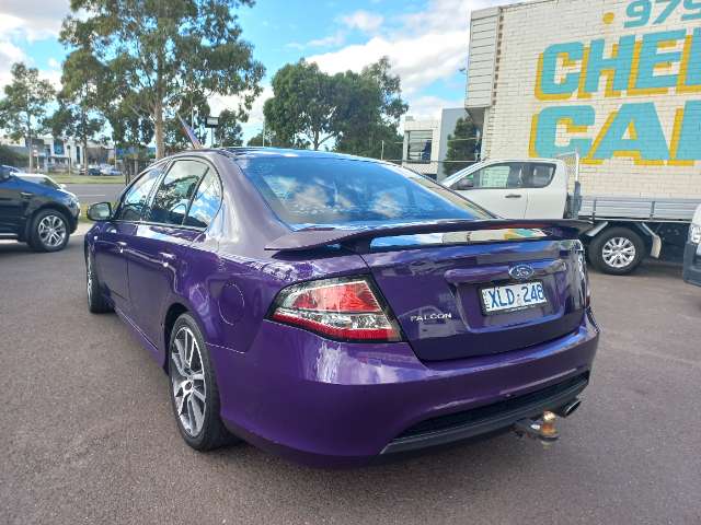 Ford fg XR6 sedan