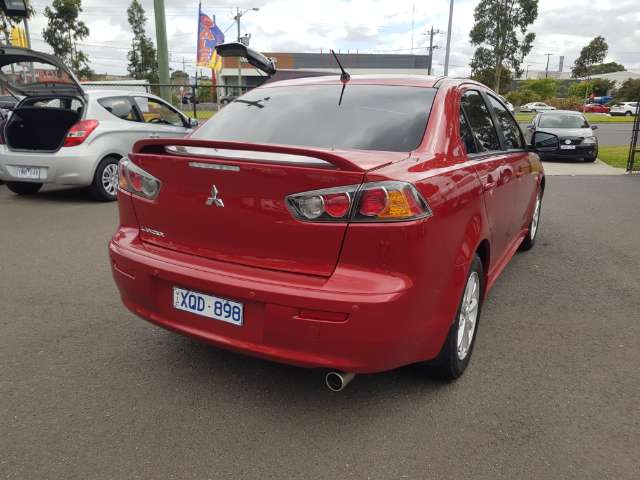 Mitsubishi lancer automatic sedan 