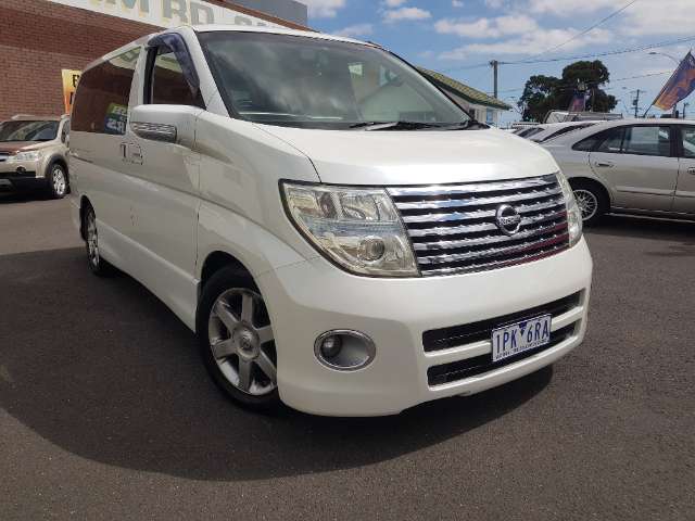Nissan elgrand highway star
