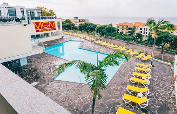 Muthu Raga Madeira Hotel B&B