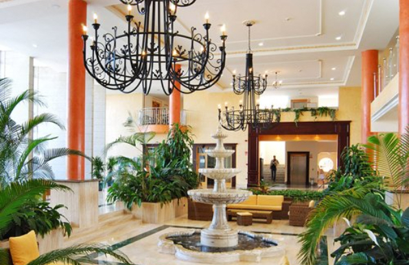 Grand Muthu Golf Plaza