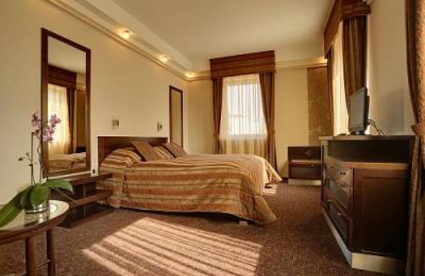 Apollo Thermal Apartments