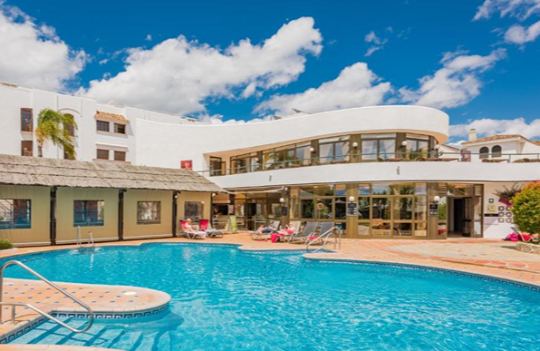 Macdonald Villacana Club