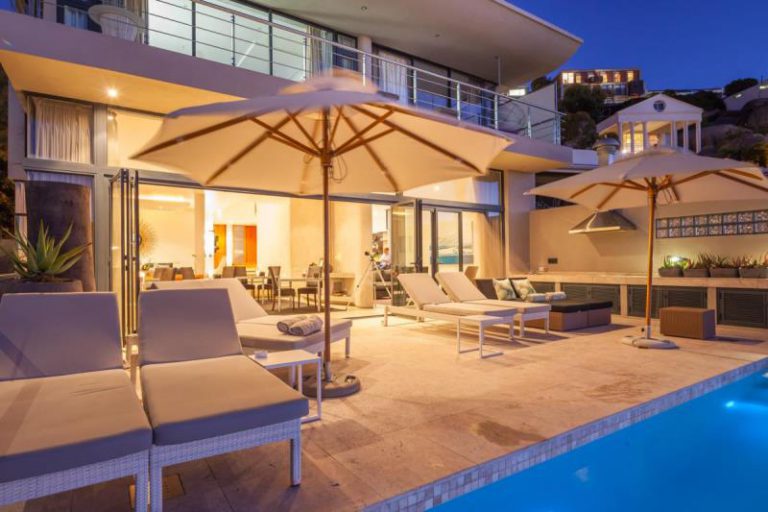 52 De Wet Private Hotel